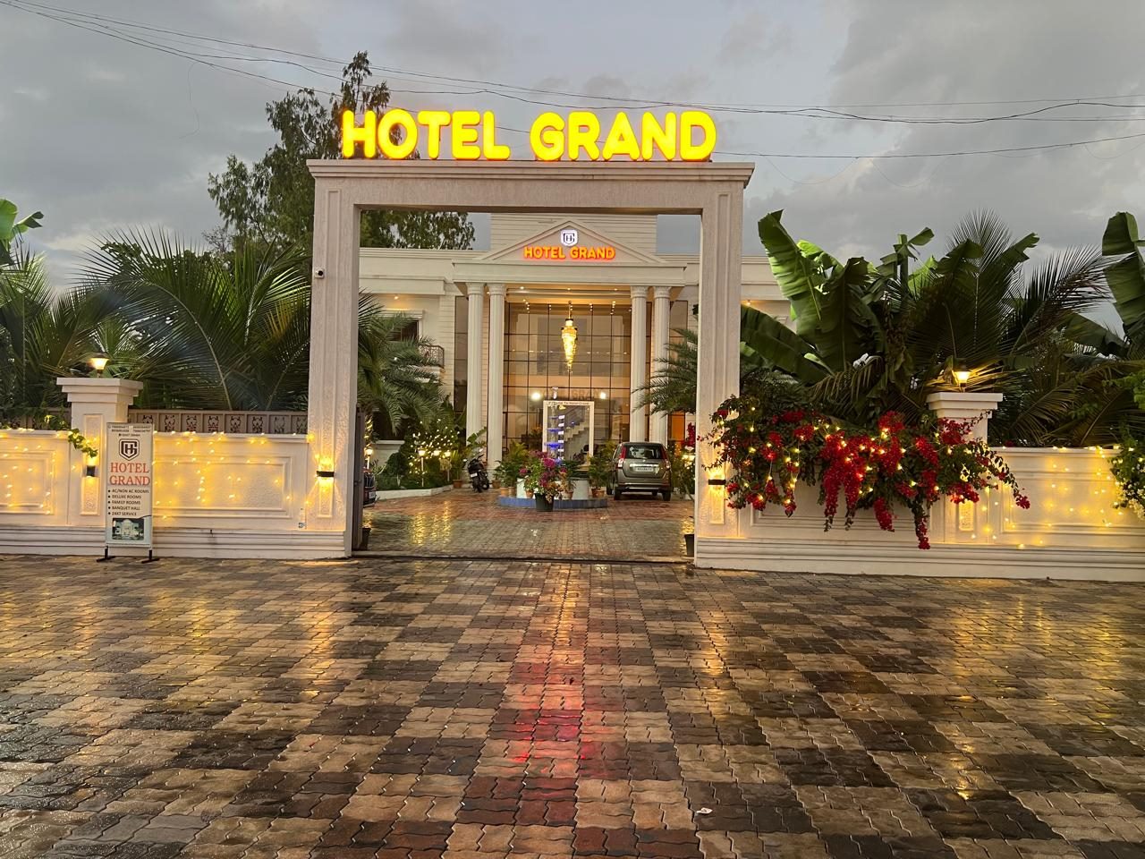 HOTEL GRAND ELLORA in AURANGABAD